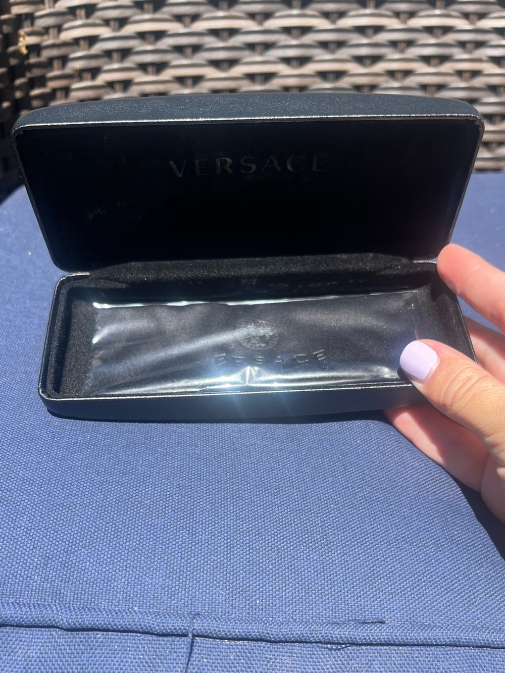 Versace - NWOT Black Sunglasses Case with Gold Logo - Picture 2 of 2